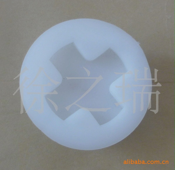 产品特点: 200L钢桶(铁桶)封闭器,桶口件适用于国际通用的200升(53加仑)大容量油桶,配有聚氯乙烯密封圈,密封效果好,广泛用于制桶、制罐、润滑油、涂料、化工、石油、粮油等液体包装行业。 一套4个,大盖、小盖各1个,大口、小口各1个。 另有配套油桶封盖器及油桶密封盖供应。 技术参数: 型号:G2 G3/4 大盖为2"丝口 小盖为3/4"丝口