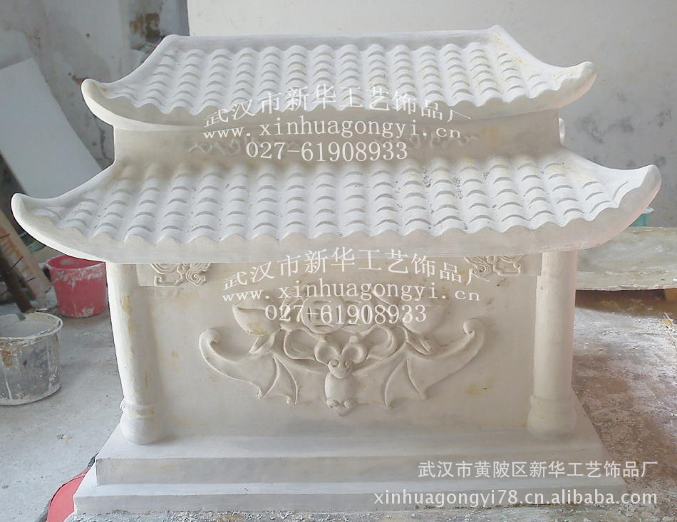 出售:GRC水泥棺椁及棺椁模具 武汉新华工艺厂家专业生产供应:GRC水泥棺材、水泥灵棺、玻璃钢棺椁、水泥棺椁、水晶棺、套棺、水泥棺、殡葬用品棺、寿棺、树脂棺,GRC棺材及棺材模具等。棺椁款式新颖,加工精细,质量可靠,造型精美,价格合理,深受广大客户信赖和欢迎。 GRC水泥棺椁,不但适应土葬,而且还适应存放。