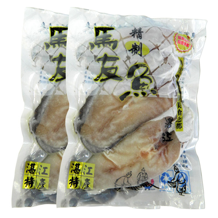 【产品介绍】 本产品精选至琼州海峡深海的天然马友鱼为原料,不使用食品添加剂,采用传统淡晒工艺结合骏富先进的速冻技术精制而成,完整保留马友鱼原有层叠分明的肉质、细嫩鲜美的口感和丰富的营养成分,是宴请、馈赠之佳品。 【营养价值】 主要营养成分:蛋白质、不饱和脂肪酸、DHA、牛磺酸和人体所需的微量元素铁、磷、钙。 主要食用功效:补虚劳、健脾胃,还可降低胆固醇和预防心脑血管疾病。据著名药典《中华本草》记载,马友鱼还有消食化滞、天然养生之药用。 【系列产品】 骏富一夜情马友鱼、骏富马友鱼、骏富马鲛鱼、骏富黄花鱼、骏