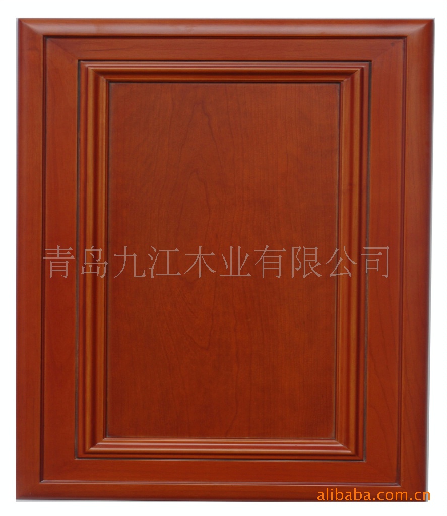 青岛九江木业橱柜厂历经十年磨练,关注细节,坚持专业,产品全部选用美国橡木,美国樱桃木,美国白腊木等,木质优良,品质卓越永恒,凭着产品的图案及款式新颖,花色品种丰富,不仅受到众多的国内商家的好评,也吸引了欧,美,日,韩,迪拜等国家和地区的知名企业的青睐。 风云际会,青岛九江木业,站在时代的高端,愿与有智有谋的精英,共铸未来。地址:青岛市城阳区双元路李家女姑 电话;0532-87714118 公司网址;http;//