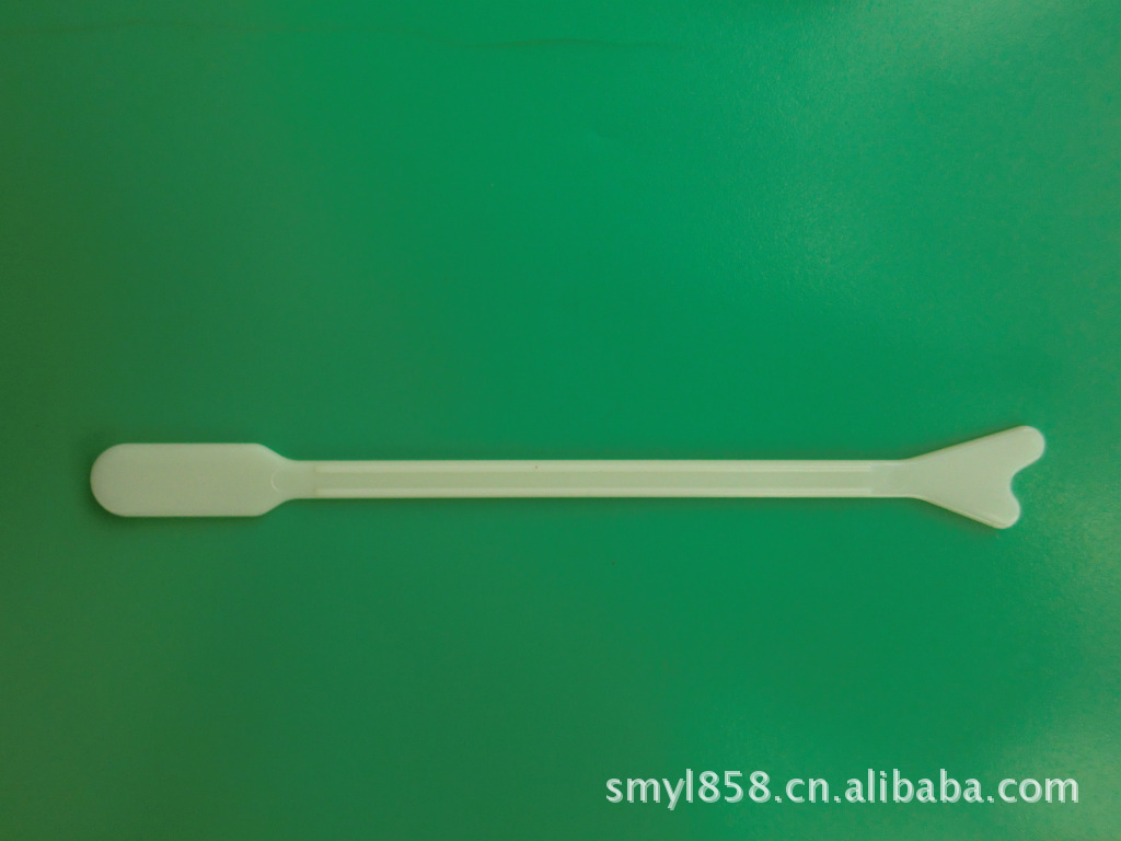 常州市双马医疗器材有限公司是生产一次性使用医疗器材的现代化专业企业,注册商标“神舟”是中国知名品牌。 公司坐落于长江三角洲苏南福地常州市东郊,北临长江,近临沪宁高速公路,公路、水路、铁路、民航等组成了十分便捷的立体交通网络。 公司占地面积59000平方米,建筑面积25000平方米,拥有十万级净化车间18000余平方米,厂区绿化率高达40%,企业实行董事会领导下的总经理负责制,下设六大管理部门和四大生产车间;现有员工800余名,其中含工程技术管理人员136人,占17%。主要产品有一次